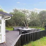 Luxury Retreat With Pool - By Traum 別荘 *