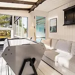 Luxury Retreat With Pool - By Traum