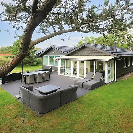 Vakantiehuis Luxury Retreat With Pool - By Traum *