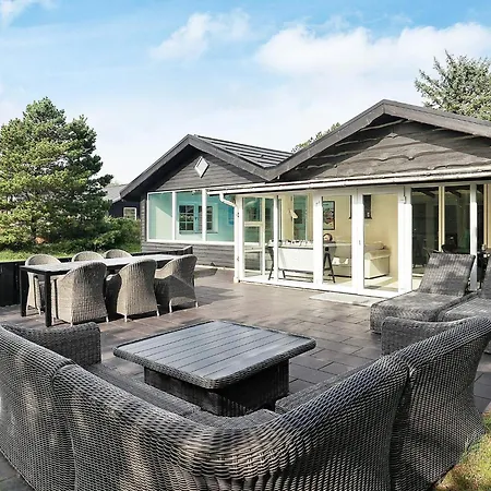 Vakantiehuis Luxury Retreat With Pool - By Traum *